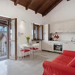 La Mansarda Di Mariuccia Tatil Evi