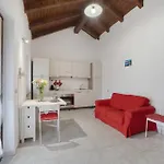 La Mansarda Di Mariuccia Tatil Evi *