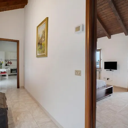 La Mansarda Di Mariuccia Nyaraló *
